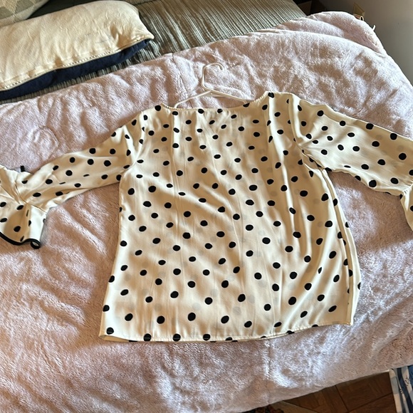 Talbots. Fun, Dressy top. - Picture 4 of 5